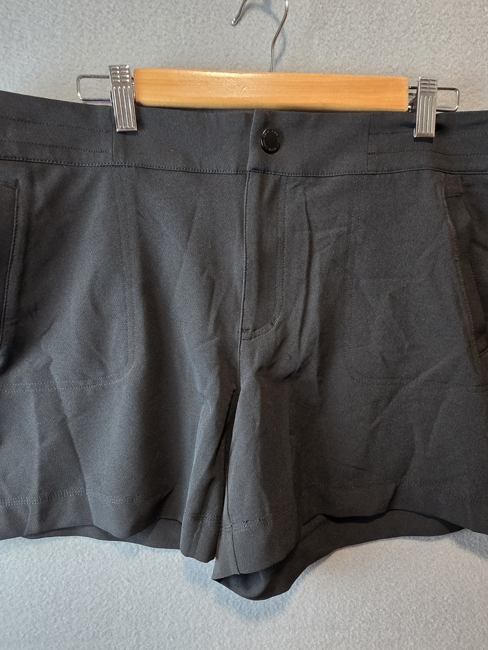 NWT Women's Casual Performance Shorts - Black Size 14